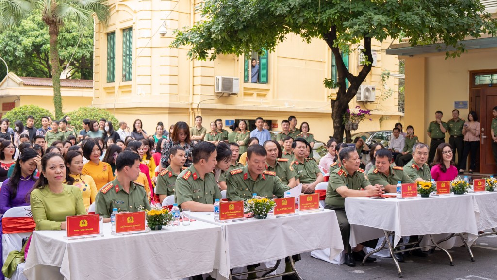 Hội thi có sự tham dự của lãnh đạo các phòng ban, các đơn vị trực thuộc Cục Quản lý xuất nhập cảnh