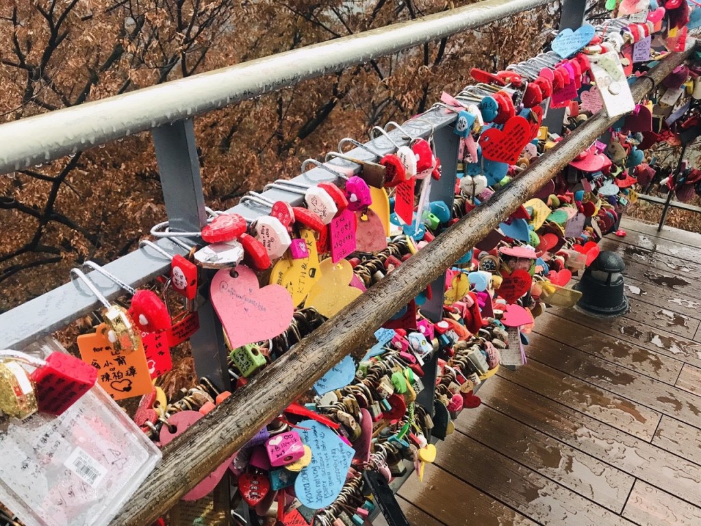 Những ổ khoá tình yêu ở tháp Namsan