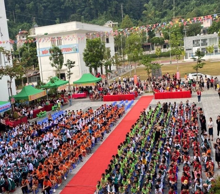 Lào Cai: Ngày hội “Trao tặng sách, đồ dùng đồ chơi qua sử dụng; Trải nghiệm giáo dục lòng nhân ái”