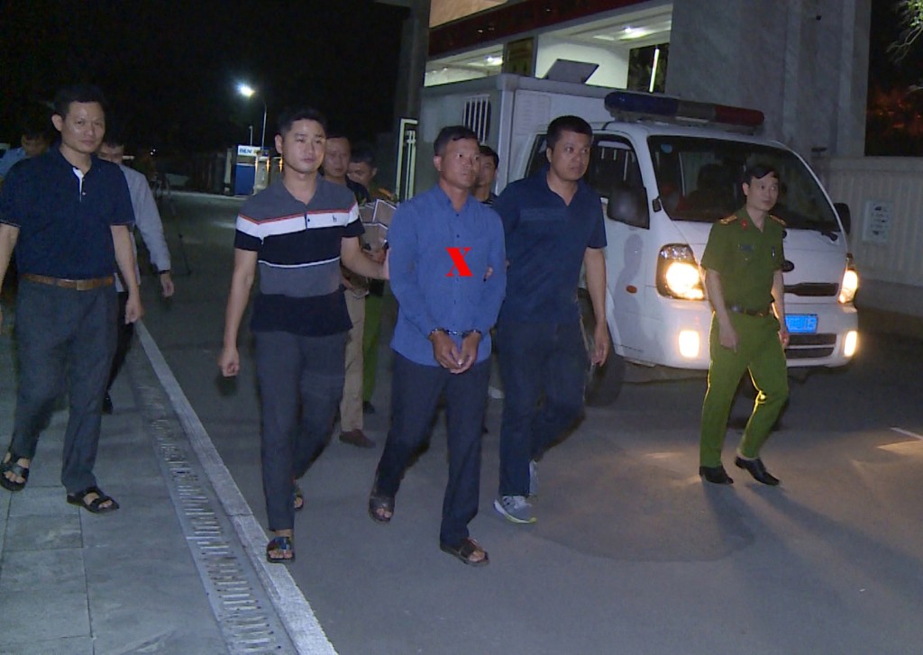 Phòng Cảnh sát hình sự Công an tỉnh di lý đối tượng Nguyễn Văn Lê (X) về Thanh Hoá  để phục vụ công tác điều tra, xử lý tội phạm