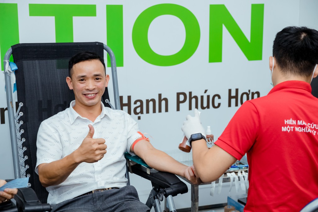 Thành viên độc lập và nhân viên Herbalife Việt Nam tham gia hiến máu tình nguyện