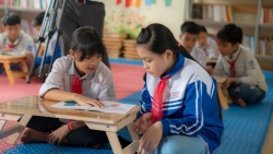 Lớp học cầu vồng hỗ trợ môi trường học tập của trẻ em vùng núi tại Việt Nam