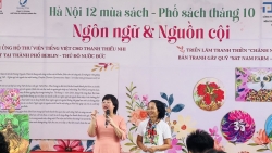 Khai mạc hoạt động cộng đồng "Phố sách tháng 10 - Ngôn ngữ và nguồn cội"