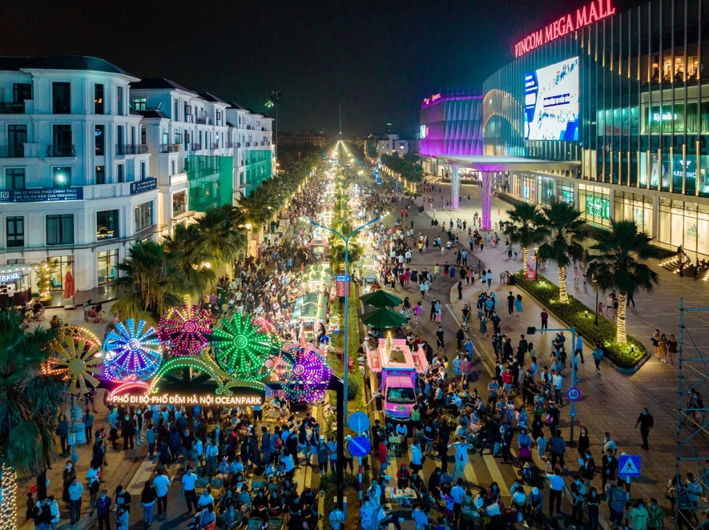 Vinhomes Ocean Park trở thành điểm đến của người dân Hà Nội và các tỉnh lân cận cùng chuỗi lễ hội suốt 4 mùa tạo nên sức hút hấp dẫn cho những sản phẩm BĐS tại đây