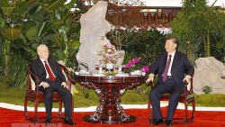 Tổng Bí thư Nguyễn Phú Trọng dự tiệc trà cùng Tổng Bí thư Tập Cận Bình
