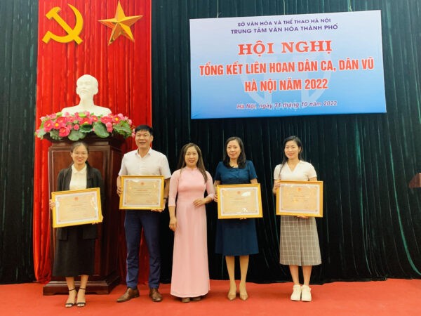 Liên hoan Dân ca, dân vũ – Hà Nội năm 2022 đã thành công tốt đẹp – Cổng thông tin Sở Văn Hóa Thể Thao Hà Nội