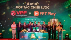 VPF và FPT Play hợp tác nâng tầm bóng đá Việt Nam tiệm cận với tiêu chuẩn quốc tế