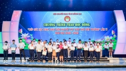Vedan Việt Nam trao học bổng "tiếp sức" học sinh, sinh viên khuyết tật vượt khó đến trường