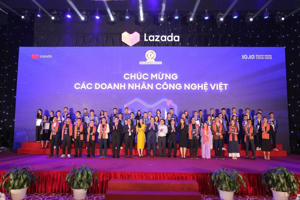 Tháng 10 ấn tượng cùng Lazada