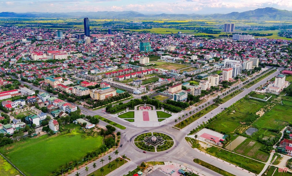 Nhiều lần bị cảnh cáo chậm tiến độ, Tập đoàn Thành Huy vẫn trúng thầu trăm tỷ ở Hà Tĩnh