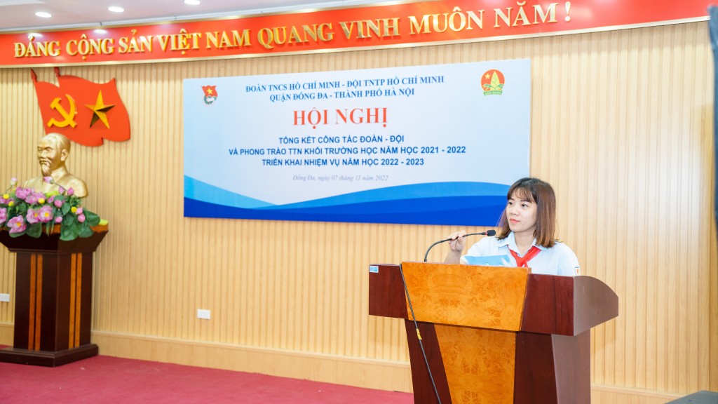 Thêm một 