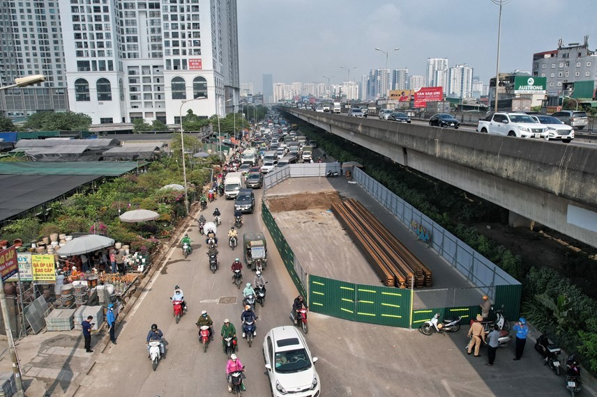 Hà Nội nghiên cứu giải pháp giảm ùn tắc trên trục đường Nguyễn Xiển