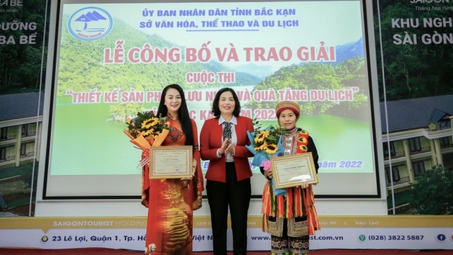 NTK Vũ Thảo Giang xuất sắc nhận giải thưởng thiết kế sản phẩm du lịch 2022