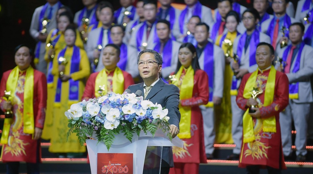 Ông Trần Tuấn Anh phát biểu tại lễ trao giải