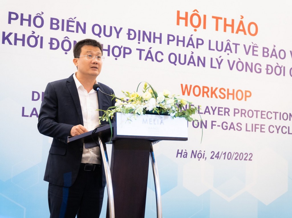 Ông Nguyễn Tuấn Quang, Phó Cục trưởng Cục Biến đổi khí hậu, Bộ Tài nguyên và Môi trường, phát biểu tại hội thảo