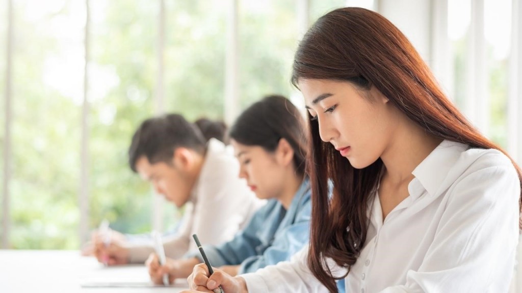 Nên cân nhắc về khoản thưởng Tết trước khi nghỉ việc Nên cân nhắc về khoản thưởng Tết trước khi nghỉ việc