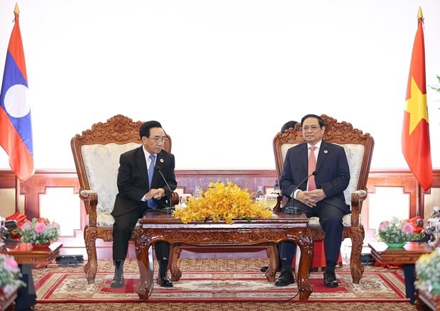 Thủ tướng Phạm Minh Chính gặp Thủ tướng Lào Phankham Viphavanh