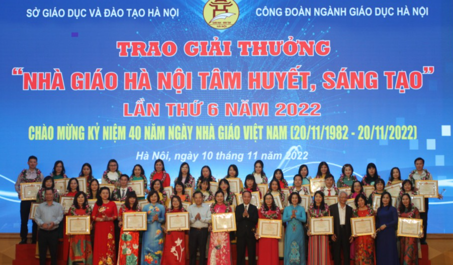 Hà Nội tôn vinh 150 nhà giáo tâm huyết, sáng tạo