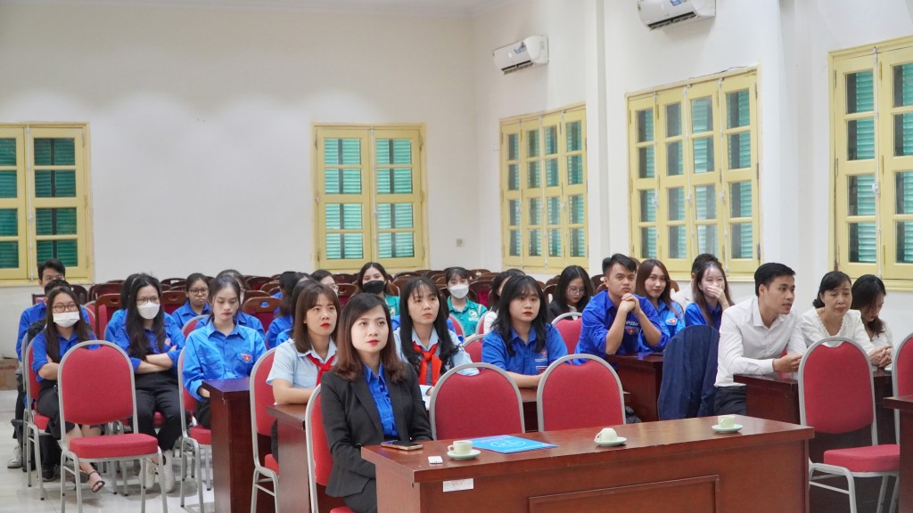 Tổng kết dự án “Áo xanh sư phạm tới trường” năm 2022