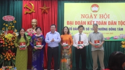 Phó Bí thư Thành ủy Nguyễn Văn Phong dự Ngày hội Đại đoàn kết toàn dân tộc tại quận Hai Bà Trưng