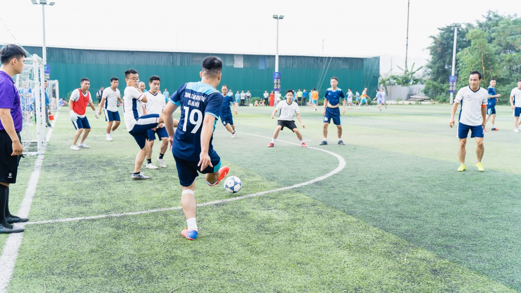 Khởi tranh Giải bóng đá thường niên Tổng Công ty Vận tải Hà Nội năm 2022