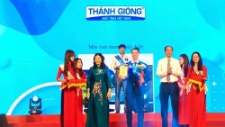 Công ty Máy tính Thánh Gióng được tôn vinh “Hàng Việt Nam được người tiêu dùng yêu thích”