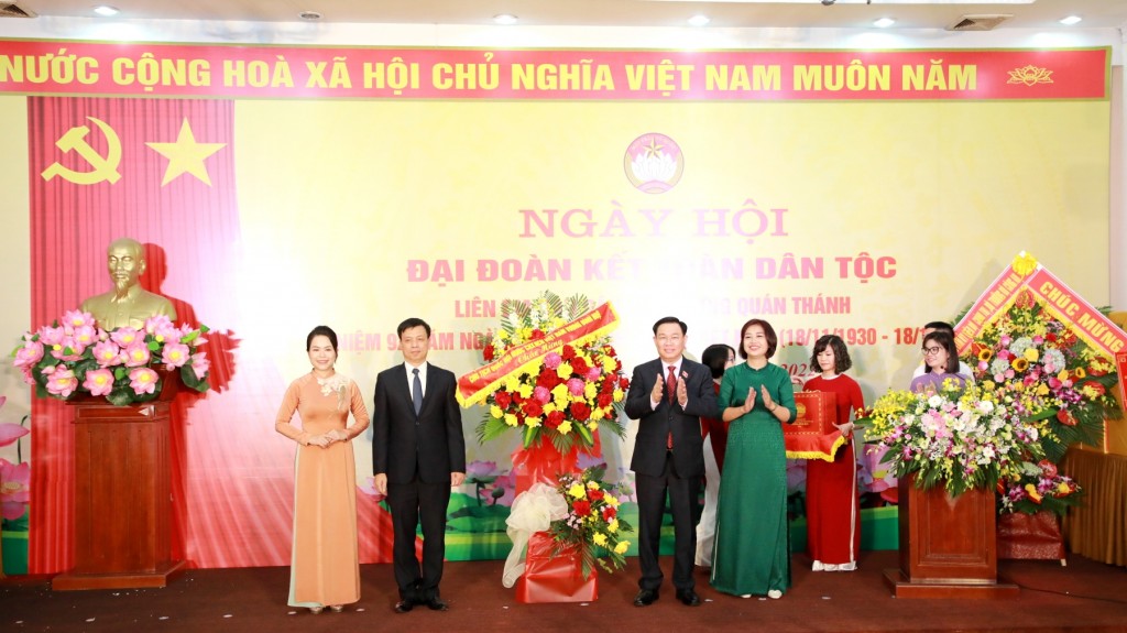 Phó Chủ tịch Thường trực Quốc hội dự Ngày hội đại đoàn kết toàn dân tộc tại phường Quán Thánh