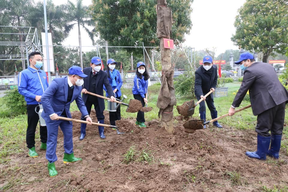 Chung tay hưởng ứng Chương trình 1 tỉ cây xanh - vì một Việt Nam khỏe mạnh