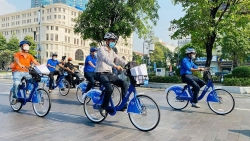 Xe đạp công cộng góp phần thay đổi thói quen đi lại của người dân