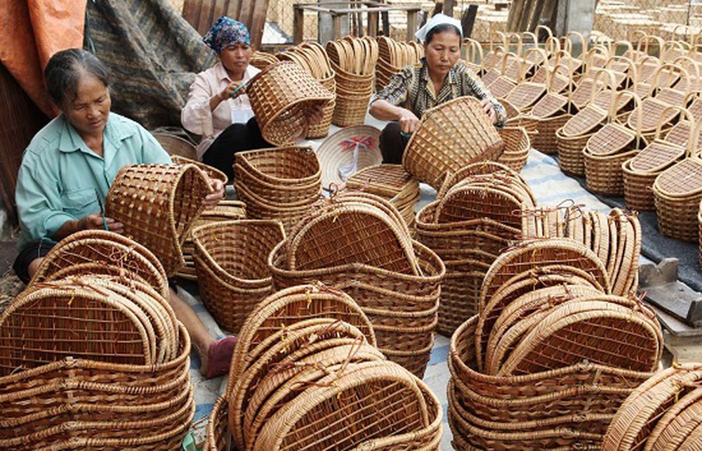 Làng nghề đan cỏ tế xã Phú Túc