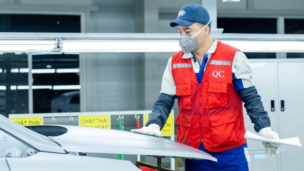 Nhà máy được thi công và giám sát bởi đội ngũ kỹ sư chuyên gia dày dặn kinh nghiệm từ Việt Nam và Hàn Quốc Nhà máy được thi công và giám sát bởi đội ngũ kỹ sư chuyên gia dày dặn kinh nghiệm từ Việt Nam và Hàn Quốc