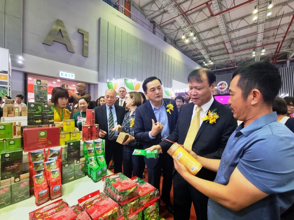 Vietnam Foodexpo 2022 có quy mô trên 500 gian hàng của gần 400 doanh nghiệp trong nước và quốc tế