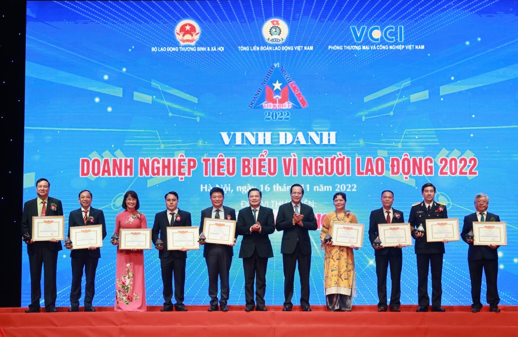 Nestlé Việt Nam là doanh nghiệp FDI duy nhất vinh dự nhận bằng khen từ Bộ Lao Động – Thương Binh _ Xã hội.