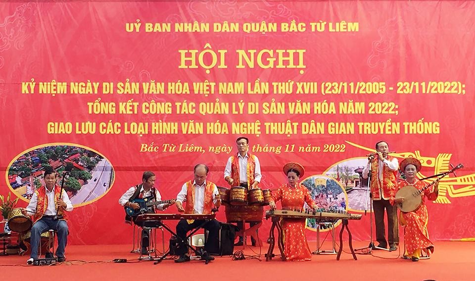 Chương trình giao lưu các loại hình văn hóa nghệ thuật dân gian truyền thống.