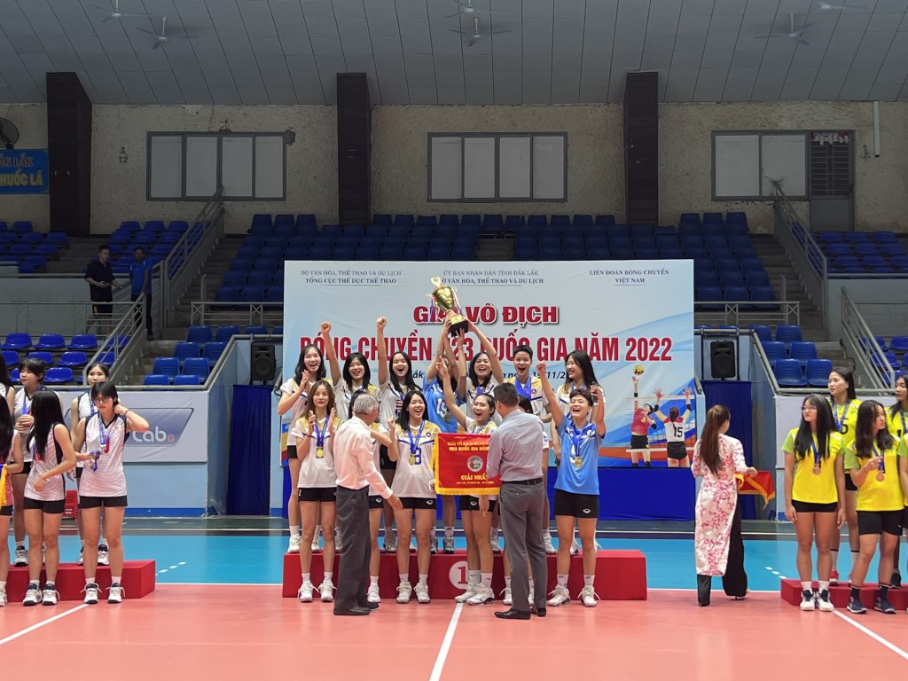 Đội bóng chuyền nữ VietinBank vô địch Giải bóng chuyền U23 quốc gia