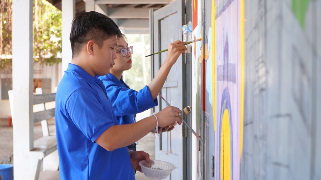 Nhiều hoạt động ý nghĩa được tuổi trẻ Thủ đô thực hiện tại Thủ đô Viêng Chăn