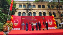 Trường THPT Việt Đức vinh dự đón nhận Huân chương lao động hạng Nhì