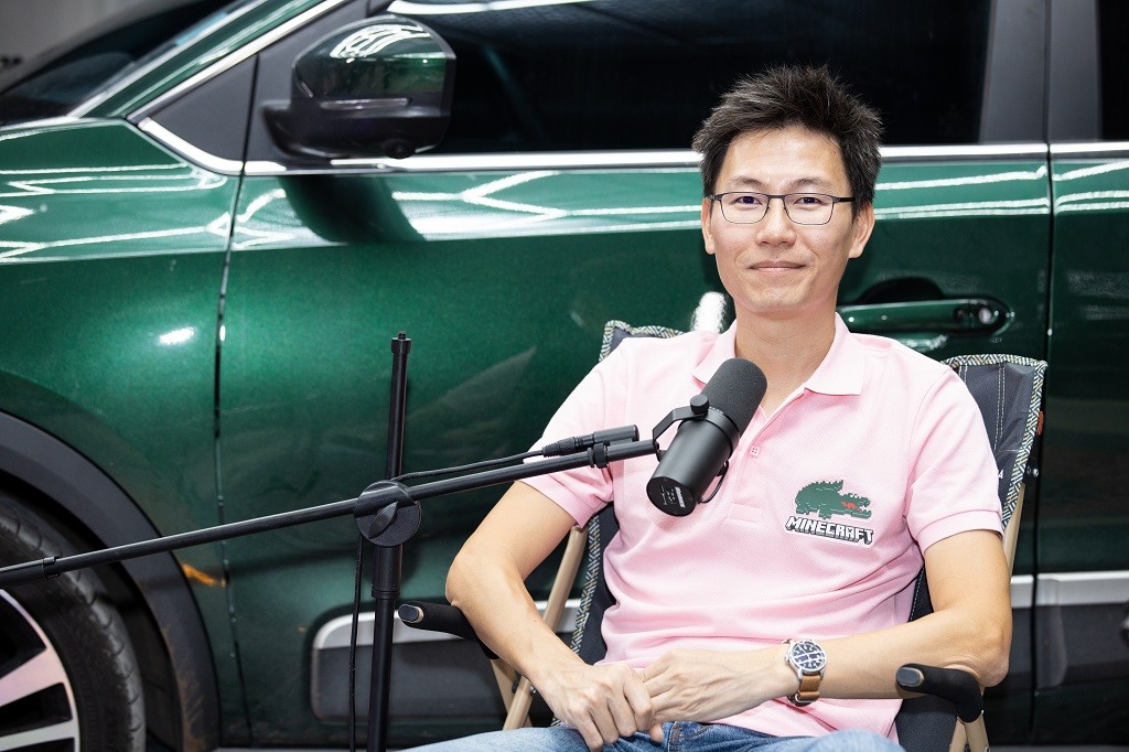 Chuyên gia công nghệ Bạch Thành Trung với VF e34
