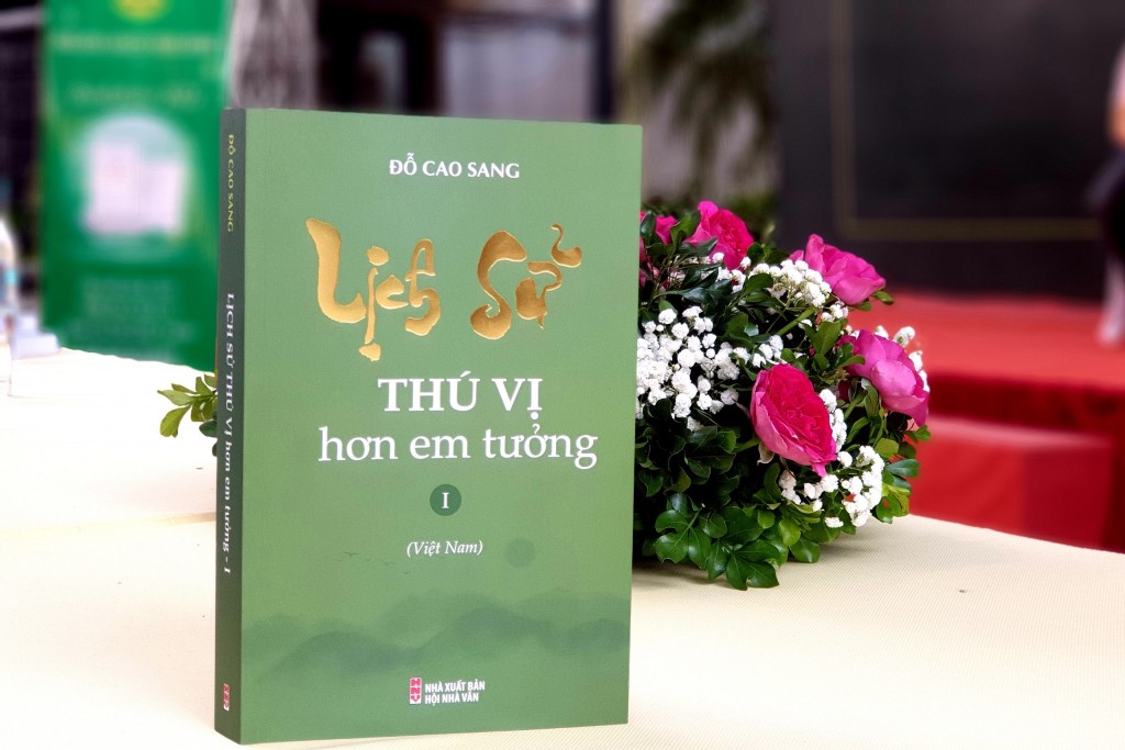 Ra mắt 2 cuốn sách đặc sắc nhân ngày 20/11