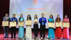 Tỉnh đoàn Quảng Ninh biểu dương những nhà giáo trẻ, học sinh có thành tích tốt