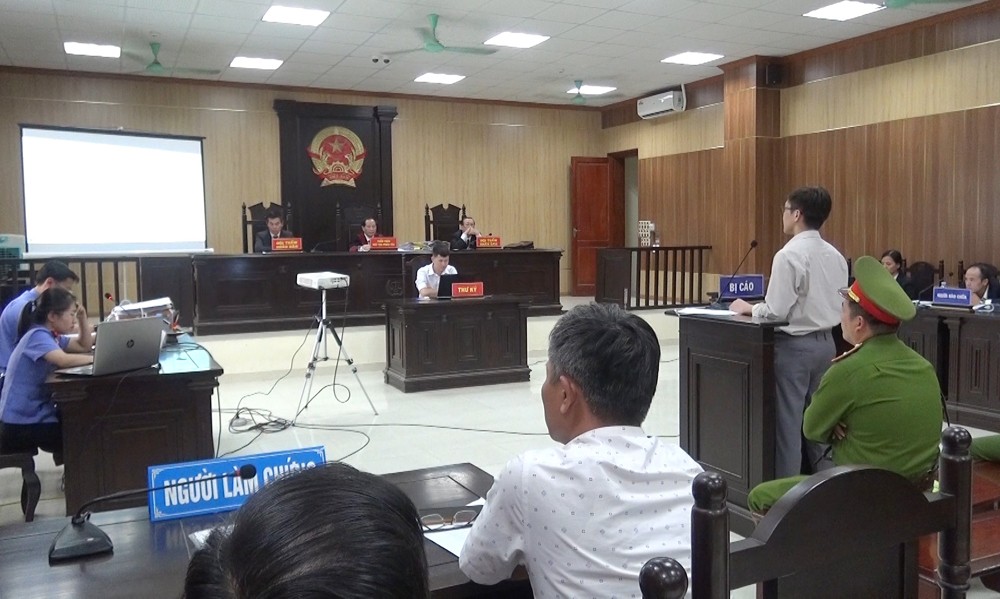 Toàn cảnh phiên toà Toàn cảnh phiên toà