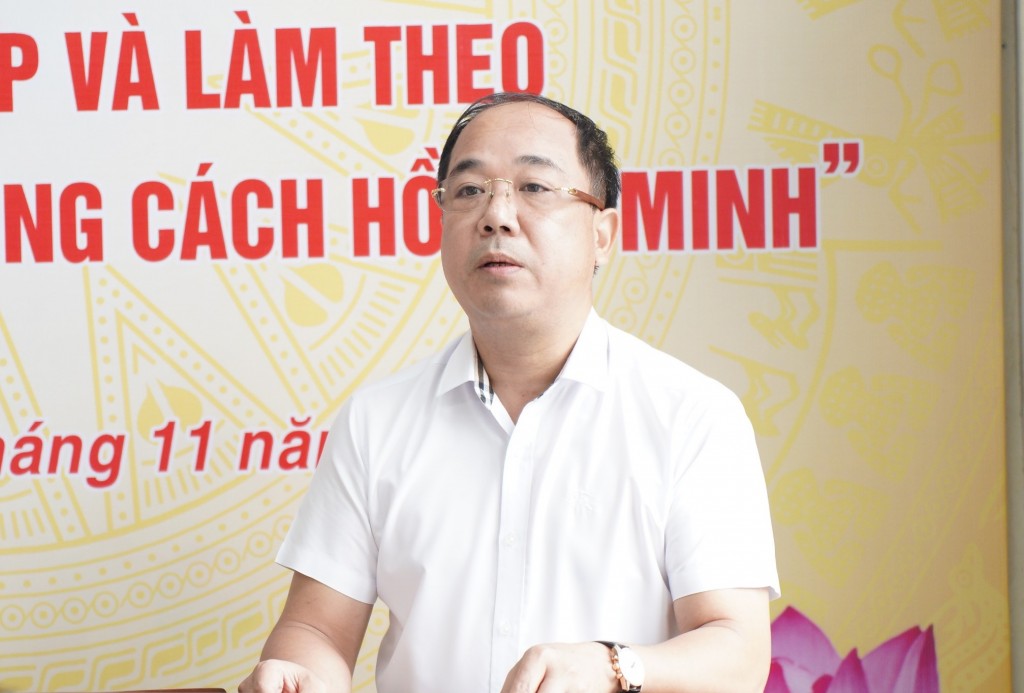 Để sinh hoạt chi bộ 