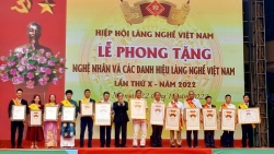 Phong tặng Nghệ nhân và các danh hiệu Làng nghề Việt Nam năm 2022