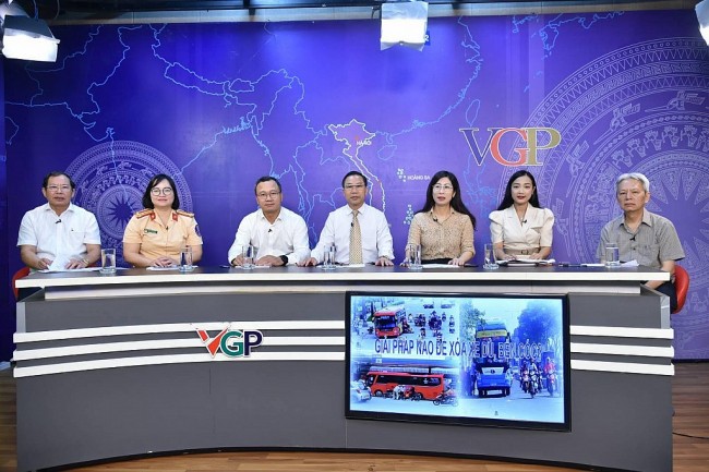 Tình trạng xe dù, bến cóc vẫn như "nấm mọc sau mưa"