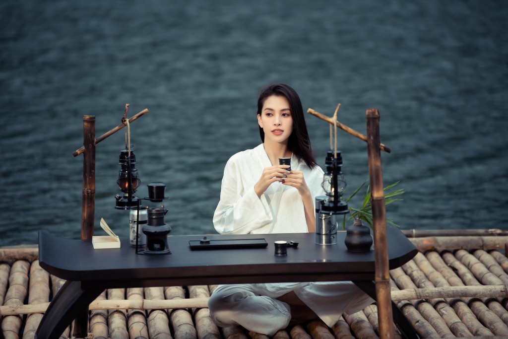 Hoa hậu Tiểu Vy và Á hậu Kim Duyên trải nghiệm lối sống tỉnh thức