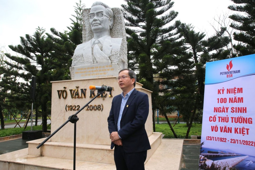 Phó Bí thư Thường trực Đảng ủy, Thành viên HĐQT BSR Khương Lê Thành phát biểu tại buổi lễ