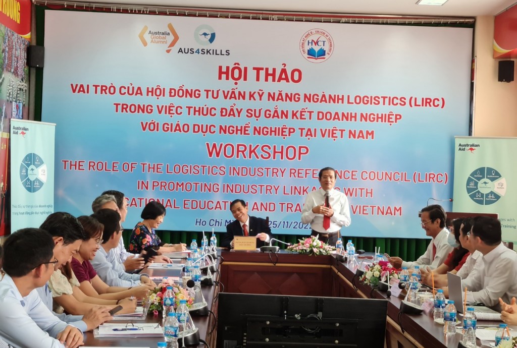 Ông Đặng Minh Sự, Trưởng phòng Giáo dục nghề nghiệp, Sở LĐ-TB&XH TP HCM chia sẻ thông tin tại buổi Hội thảo