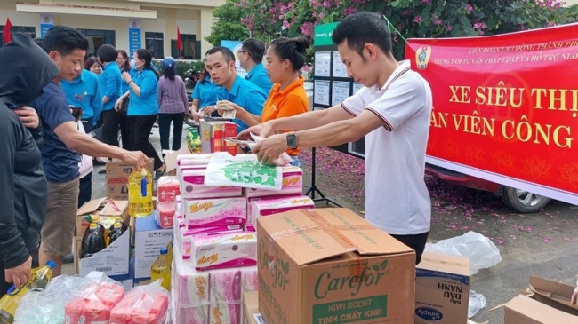 “Siêu thị đoàn viên công đoàn” đến với người lao động