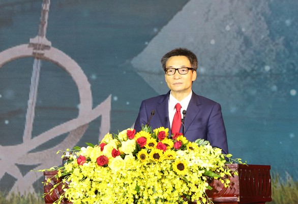 Phó thủ tướng Vũ Đức Đam phát biểu kết luận Hội nghị xúc tiến đầu tư năm 2022 của tỉnh Bạc Liêu sáng 28/11