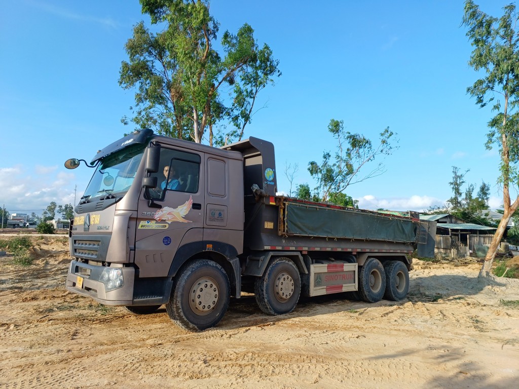 Công ty Sài Gòn  - Thành Đạt "chơi chiêu" lấp đất của dân để lấy hiện trạng trái phép